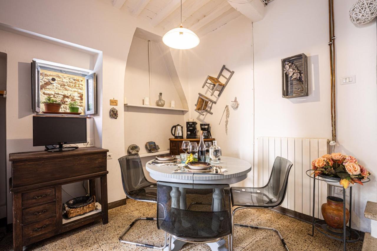 Angolo Della Cei Terricciola Buitenkant foto